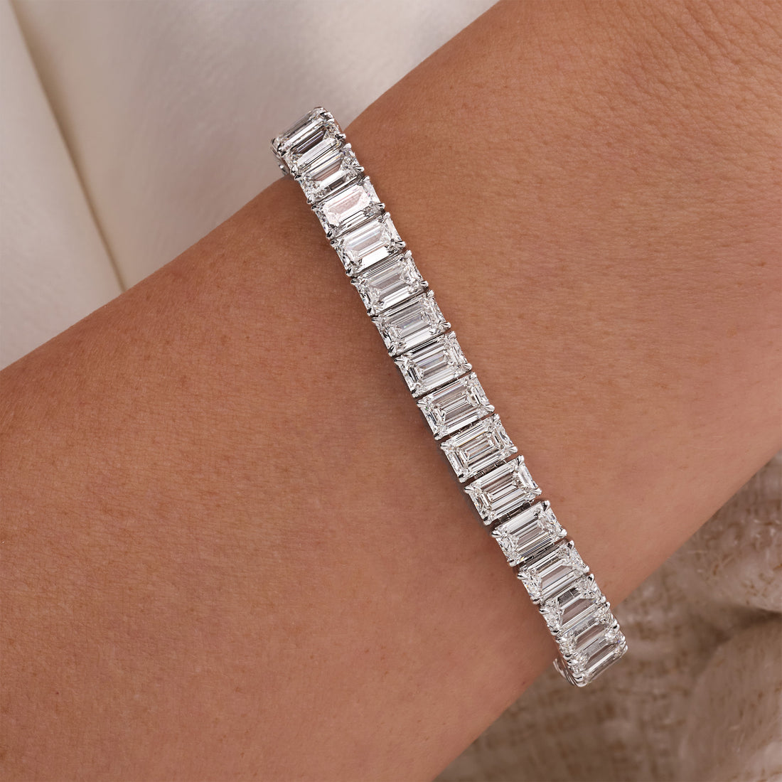 29.5CT Emerald Cut Diamond Tennis Bracelet