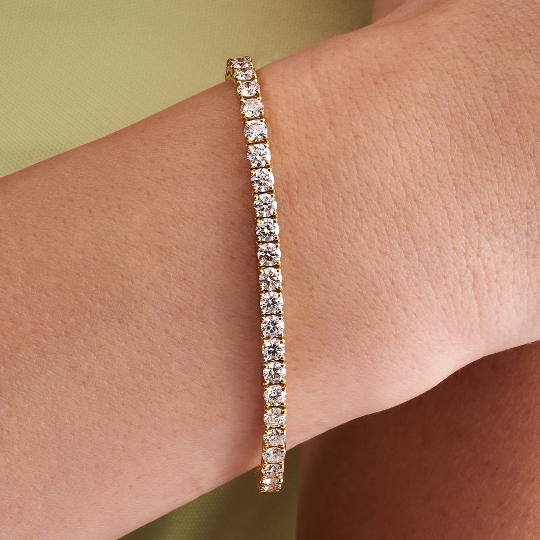 7.23CT Round Brilliant Diamond Tennis Bracelet